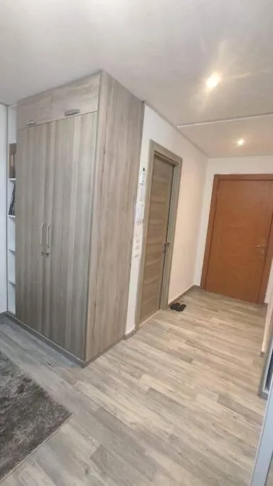 Garconniere Avec Jacuzzi, Parking Prive Et Piscine contacts